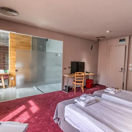 Design 36 صوفيا